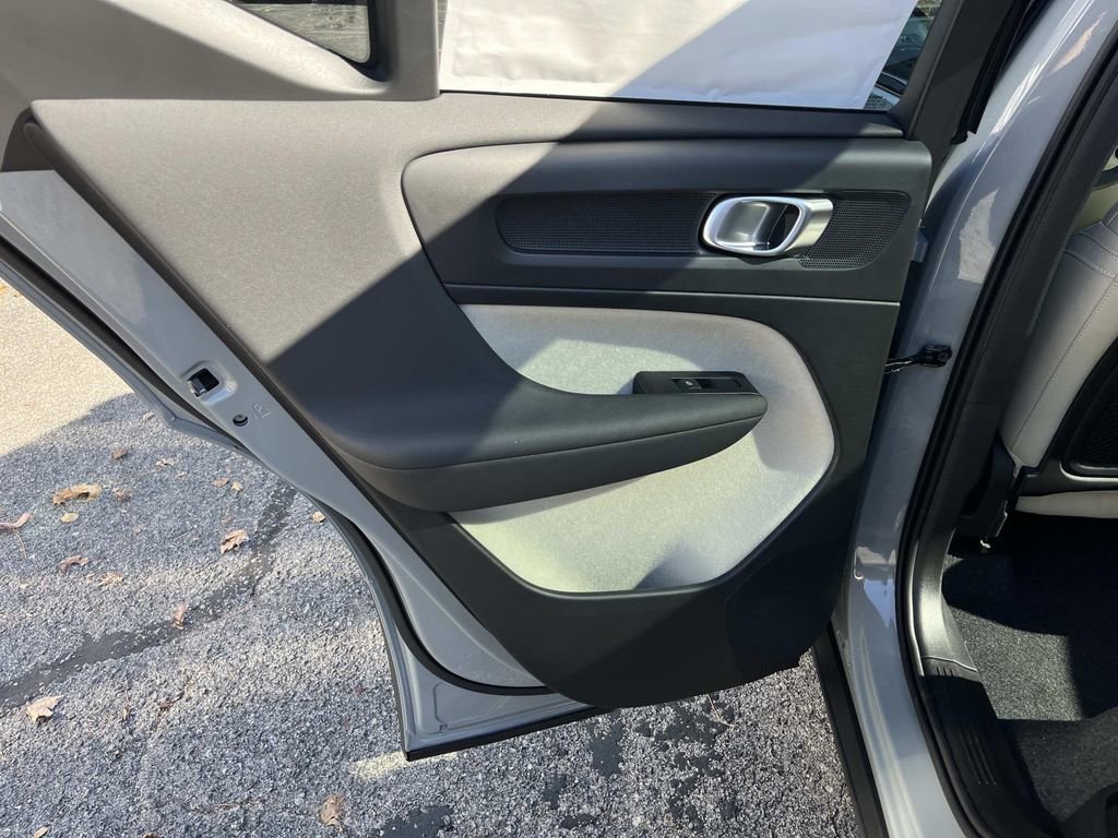 New 2026 Volvo XC40 B5 Plus w/ Protection Package Premier image 17