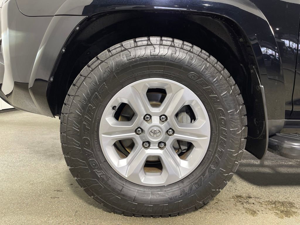 Certified 2022 Toyota 4Runner SR5 Premium w/ Moonroof Package image 11