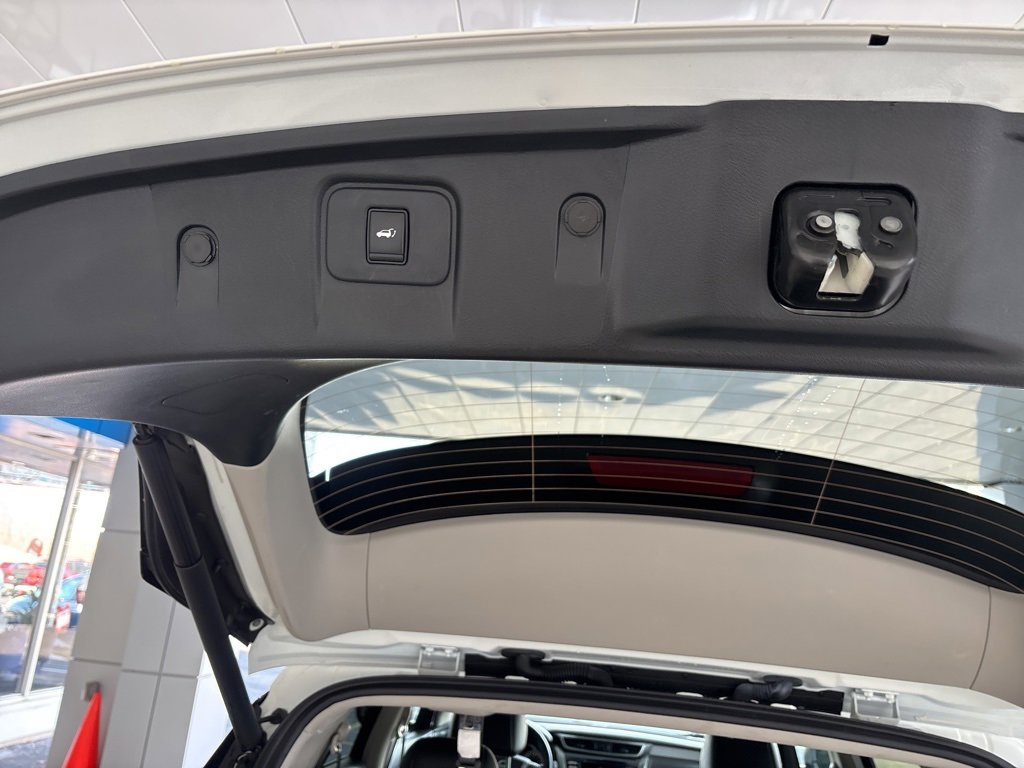 Used 2024 Nissan Murano SV image 28