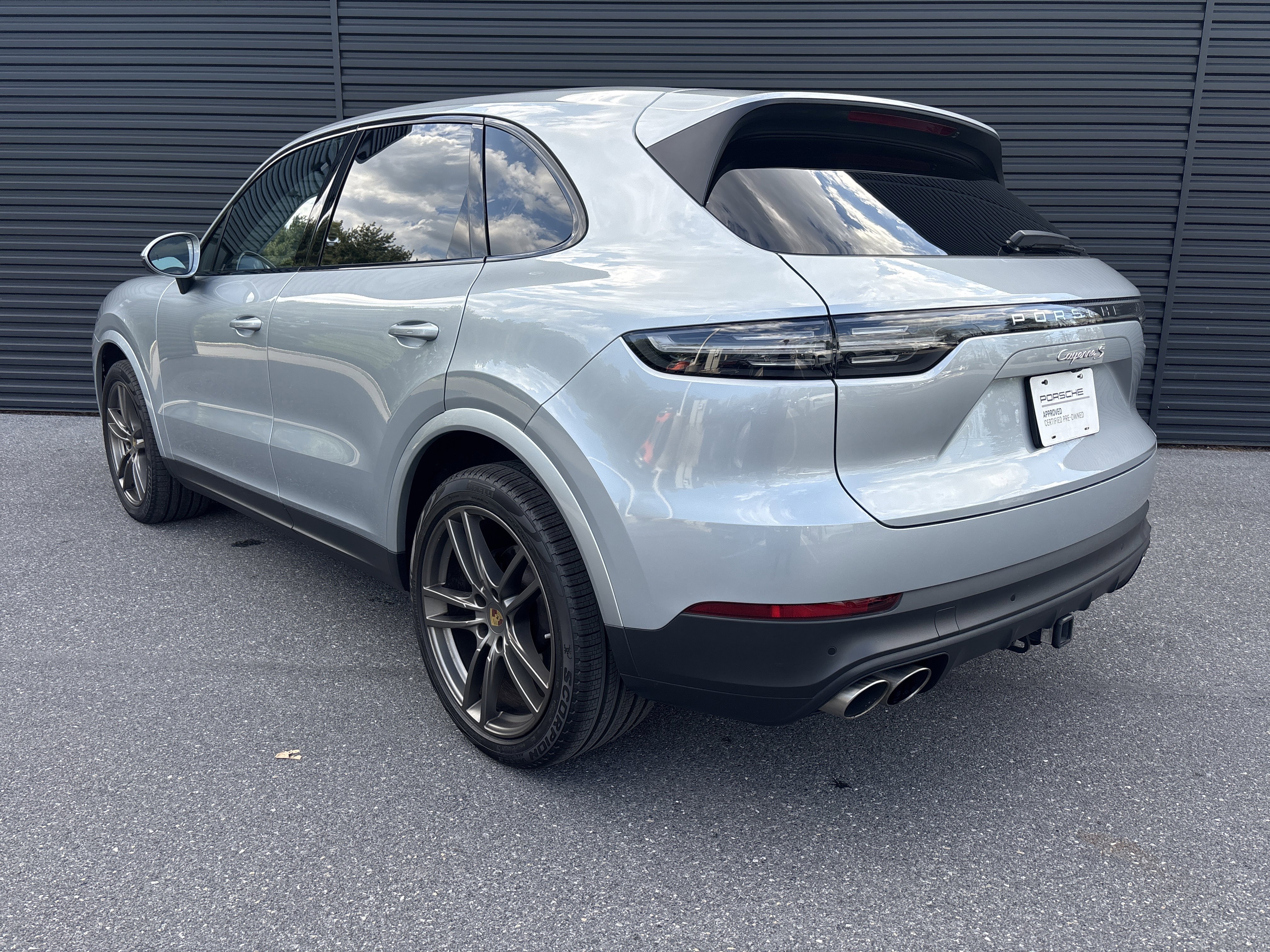 Certified 2021 Porsche Cayenne S image 3