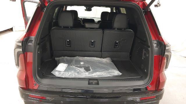 New 2026 Chevrolet Traverse High Country w/ LPO, Floor Liner Package image 27