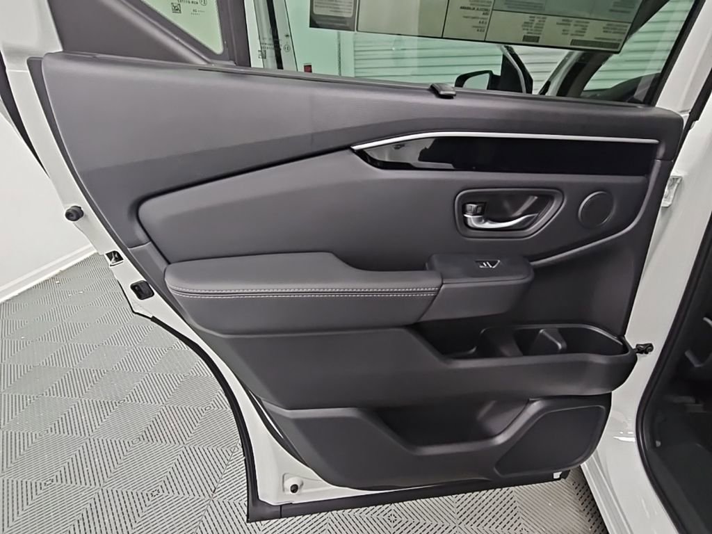 New 2025 Honda Pilot EX-L image 33