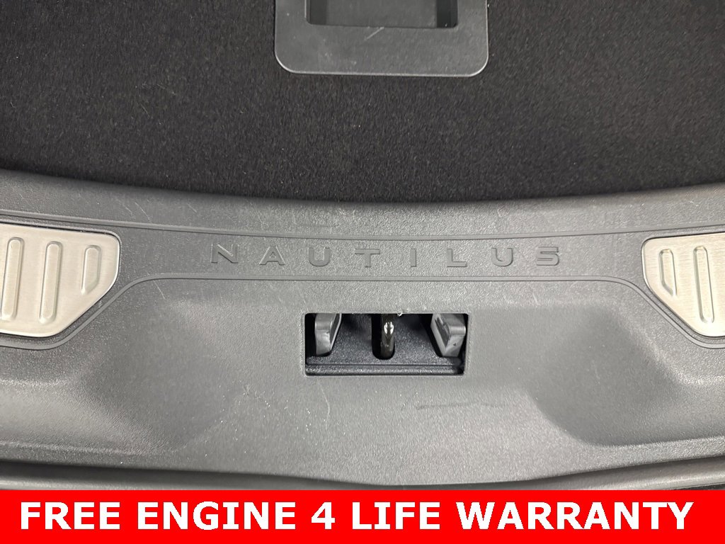 Used 2024 Lincoln Nautilus Reserve w/ Equipment Group 202A image 32