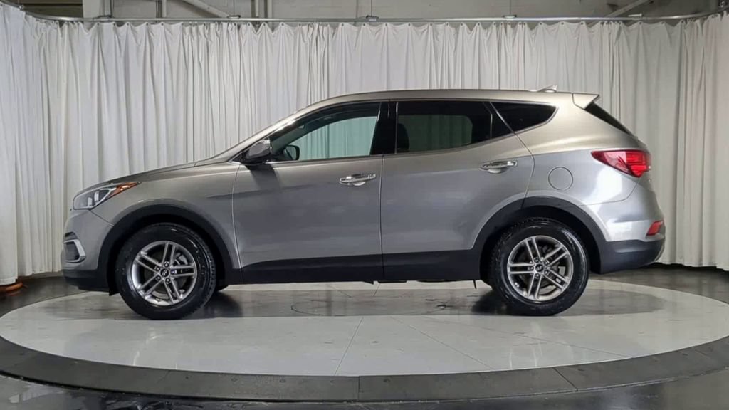Used 2017 Hyundai Santa Fe Sport AWD/4WD image 6