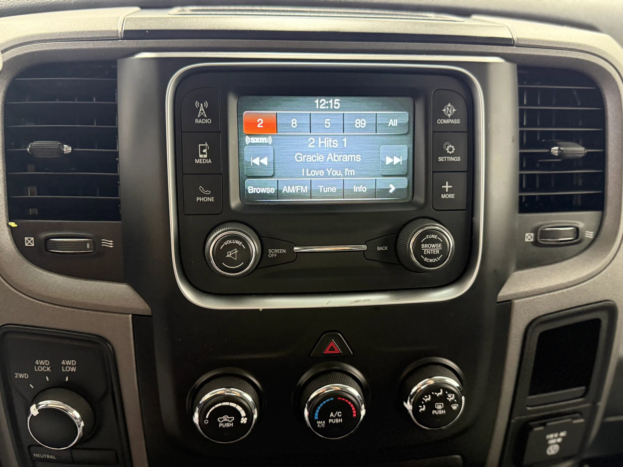 Used 2018 RAM 1500 SLT w/ Protection Group image 18