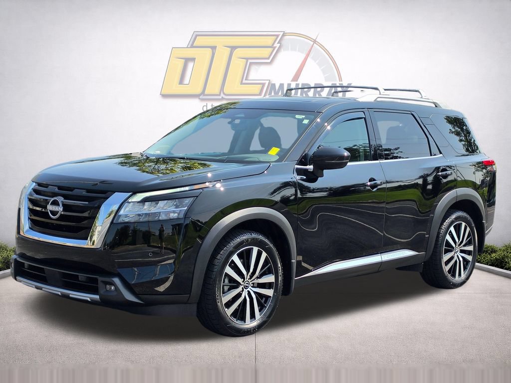 Used 2024 Nissan Pathfinder Platinum w/ Cargo Package AWD/4WD image 2