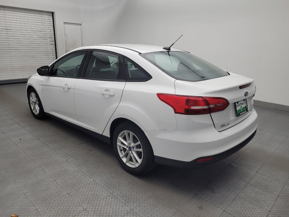 Used 2017 Ford Focus SE FWD image 5