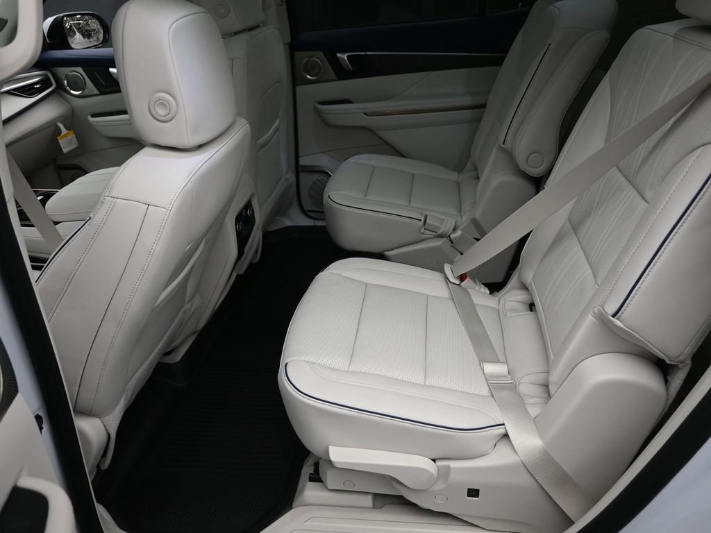 New 2026 Buick Enclave Avenir w/ Super Cruise Package image 13