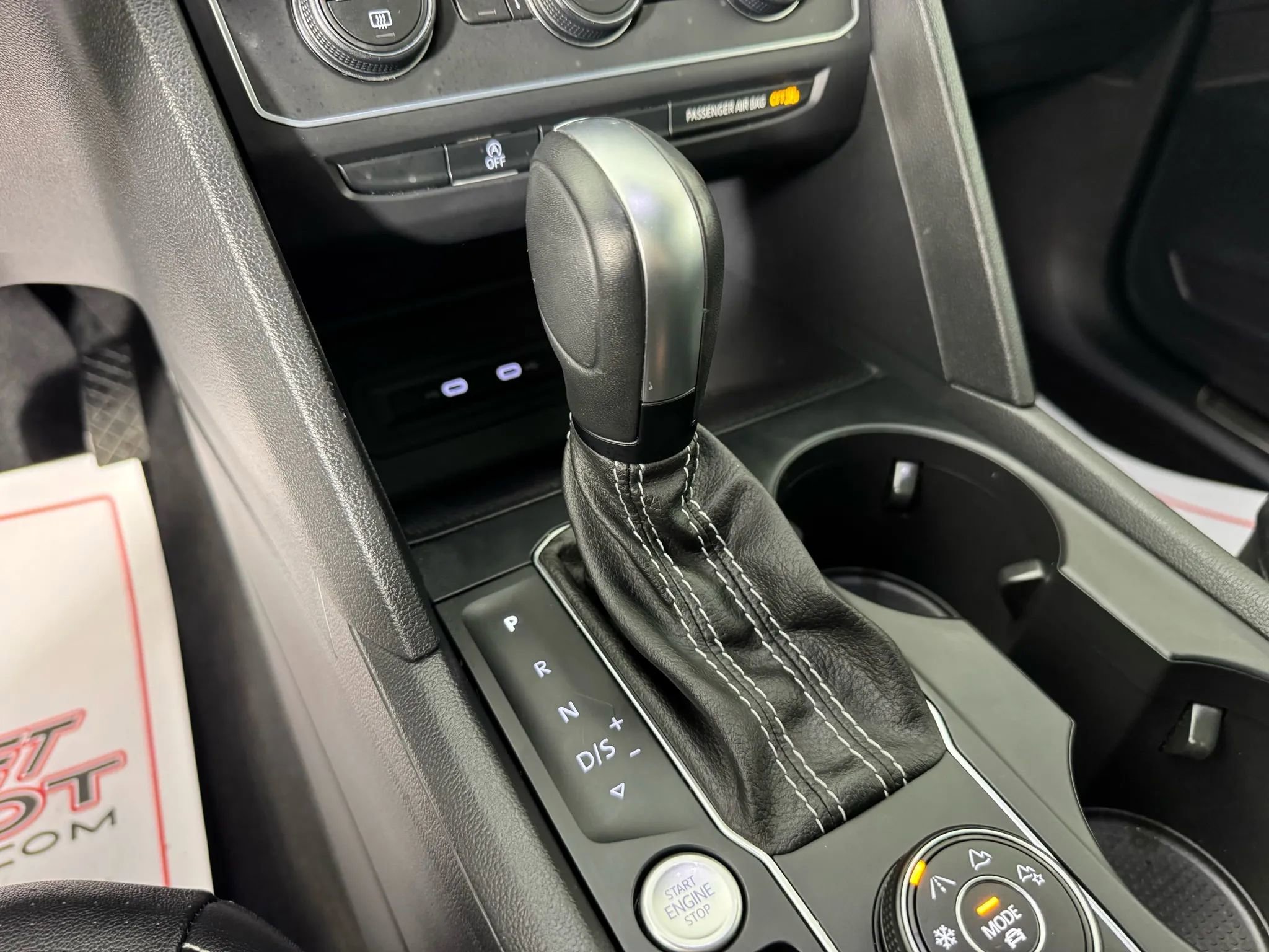 Used 2021 Volkswagen Atlas SE image 22