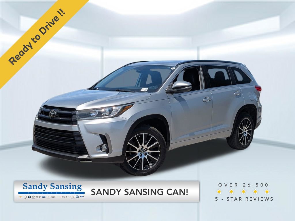 Used 2018 Toyota Highlander SE image 1