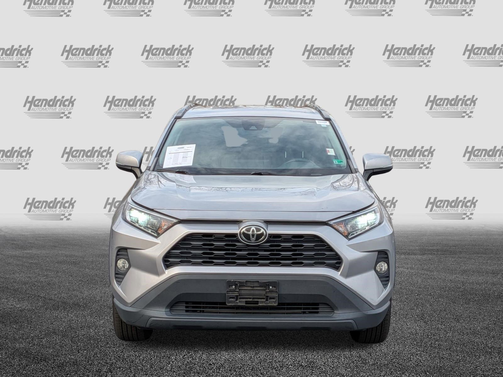 Used 2020 Toyota RAV4 XLE image 3