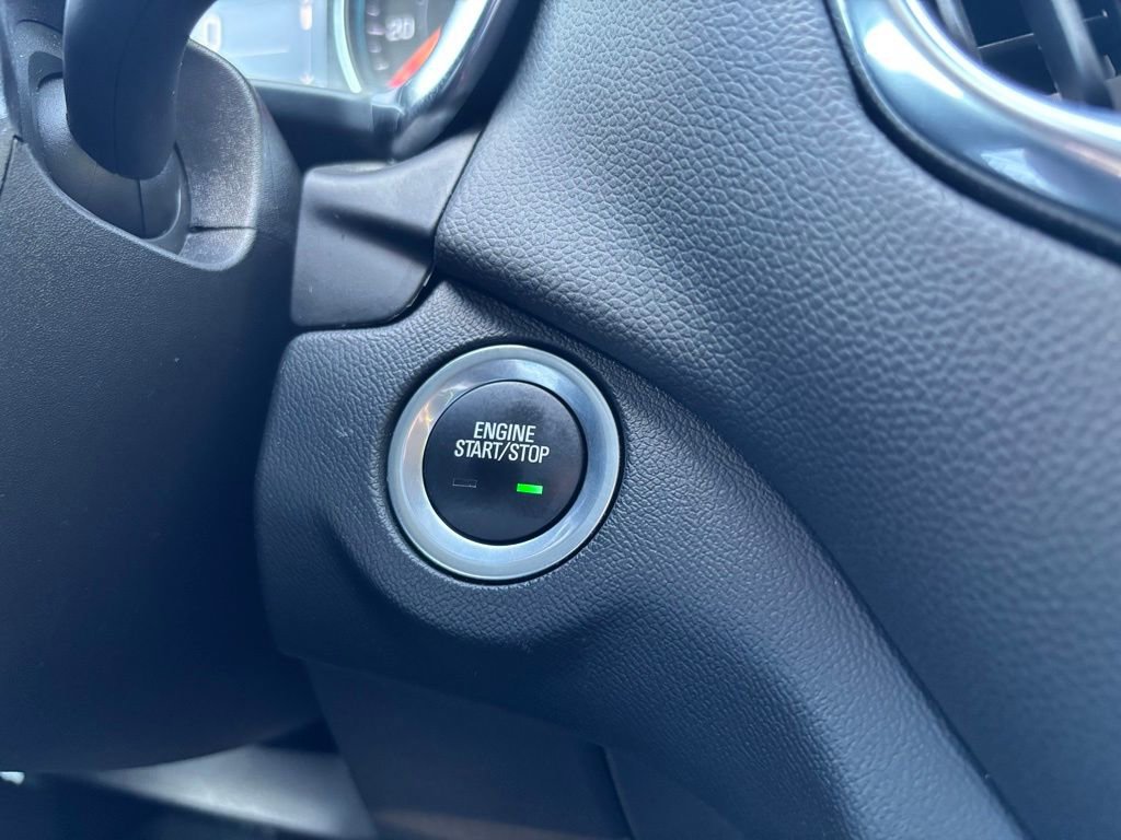 Used 2023 Chevrolet Equinox LT image 28