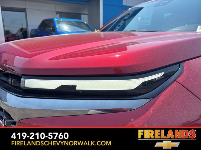 New 2025 Chevrolet Traverse Z71 w/ Driver Confidence Package image 25