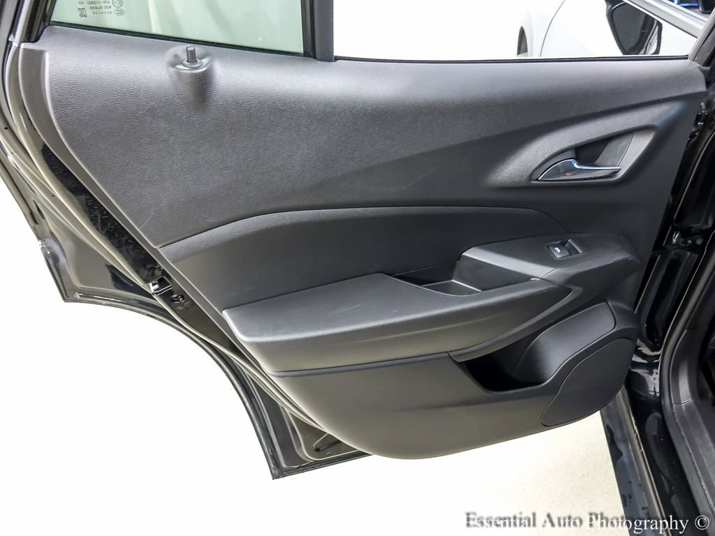 Used 2025 Chevrolet Trax LT w/ Driver Confidence Package FWD image 19