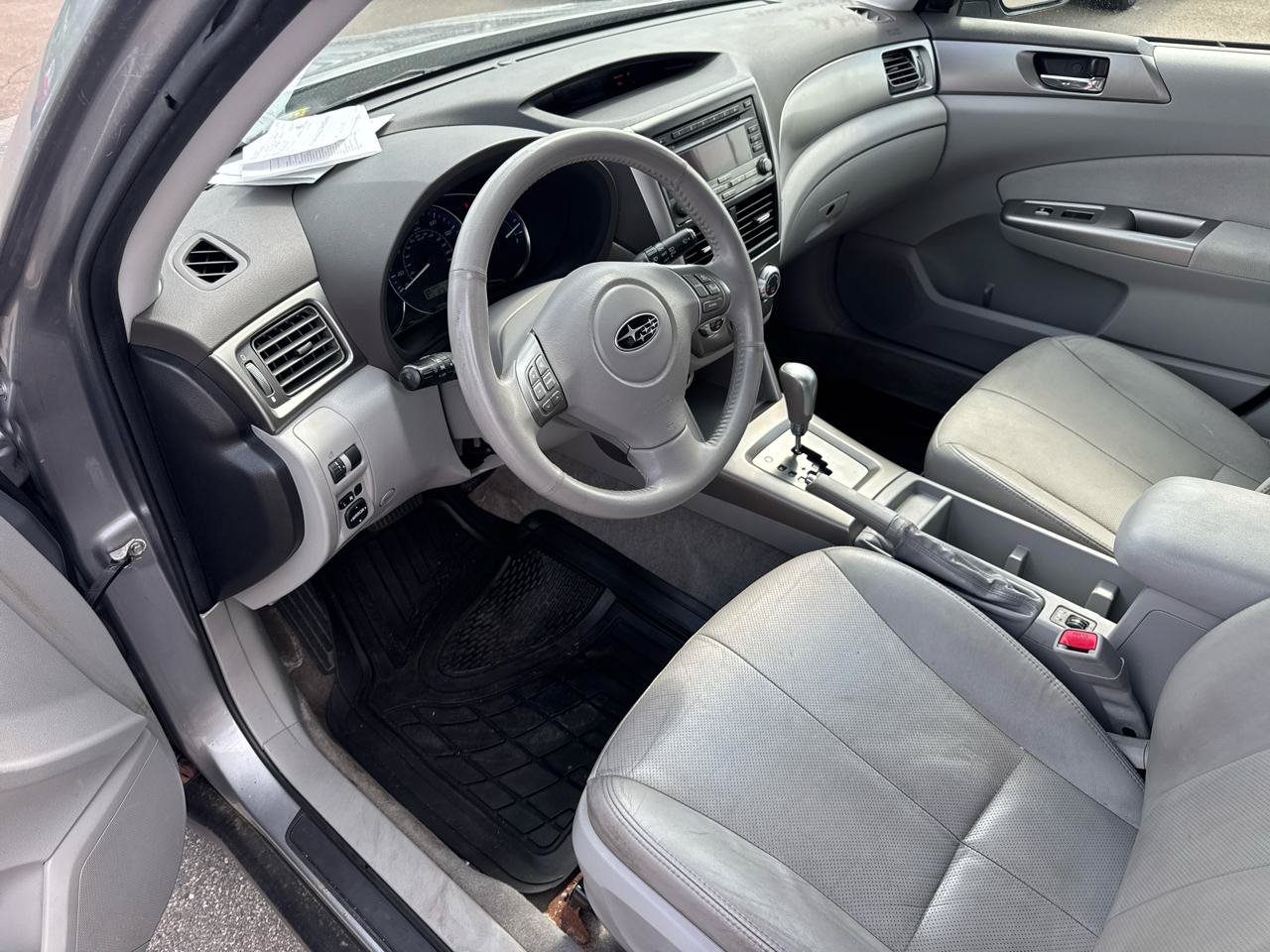 Used 2010 Subaru Forester 2.5X Limited AWD/4WD image 9