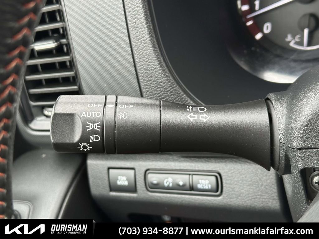 Used 2023 Nissan Frontier PRO-4X w/ Technology Package image 14