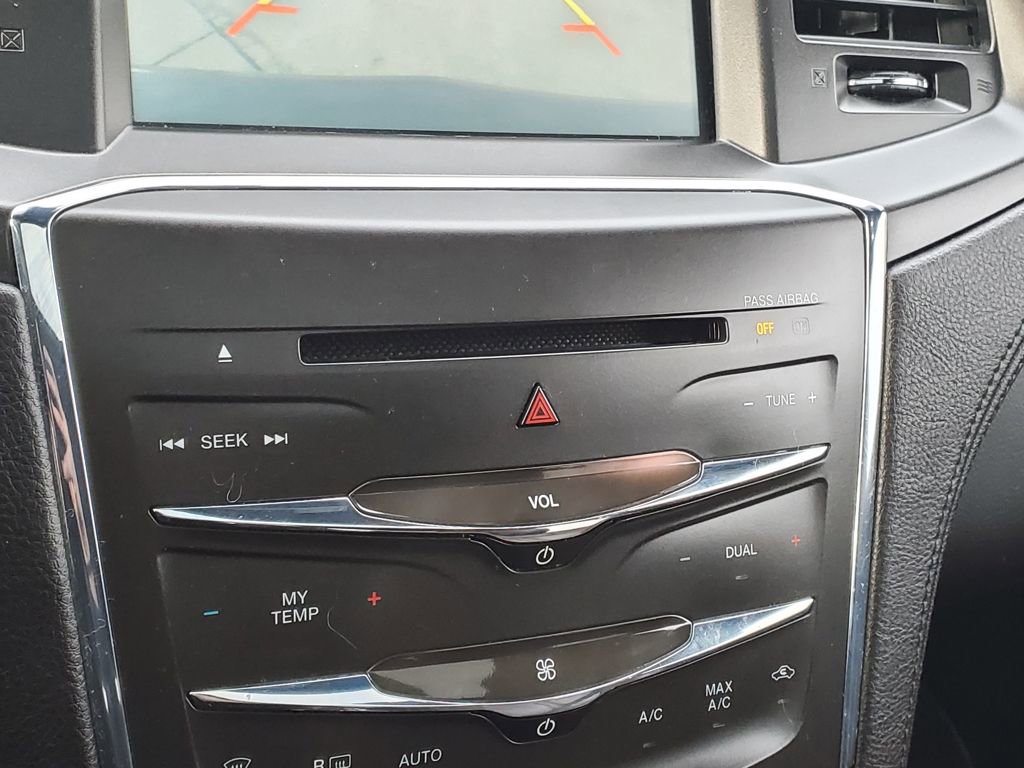 Used 2014 Lincoln MKS AWD w/ Equipment Group 201A image 22