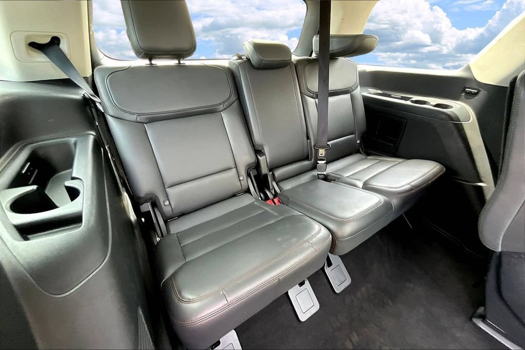 Used 2025 Ford Expedition Active AWD/4WD image 28