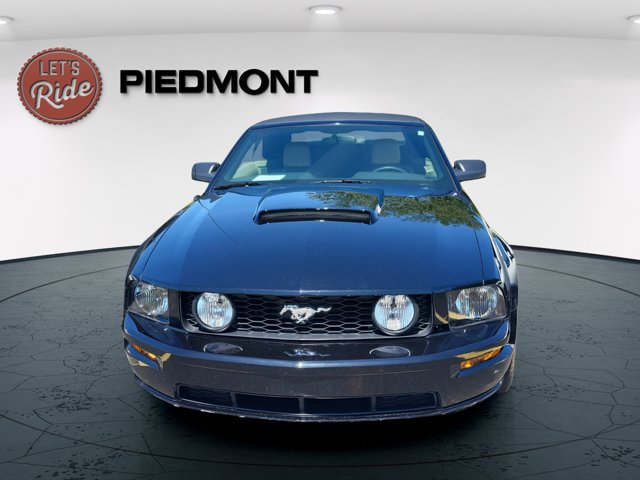 Used 2005 Ford Mustang GT Premium RWD image 2
