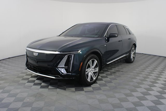 Used 2024 Cadillac Lyriq Tech w/ Driver Assist Package image 24