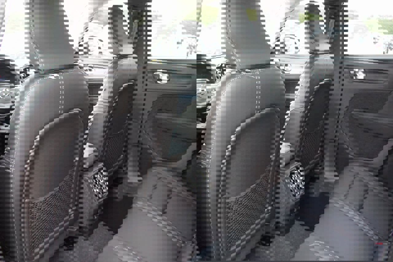 New 2026 Volvo XC40 B5 Plus w/ Protection Package Premier image 22