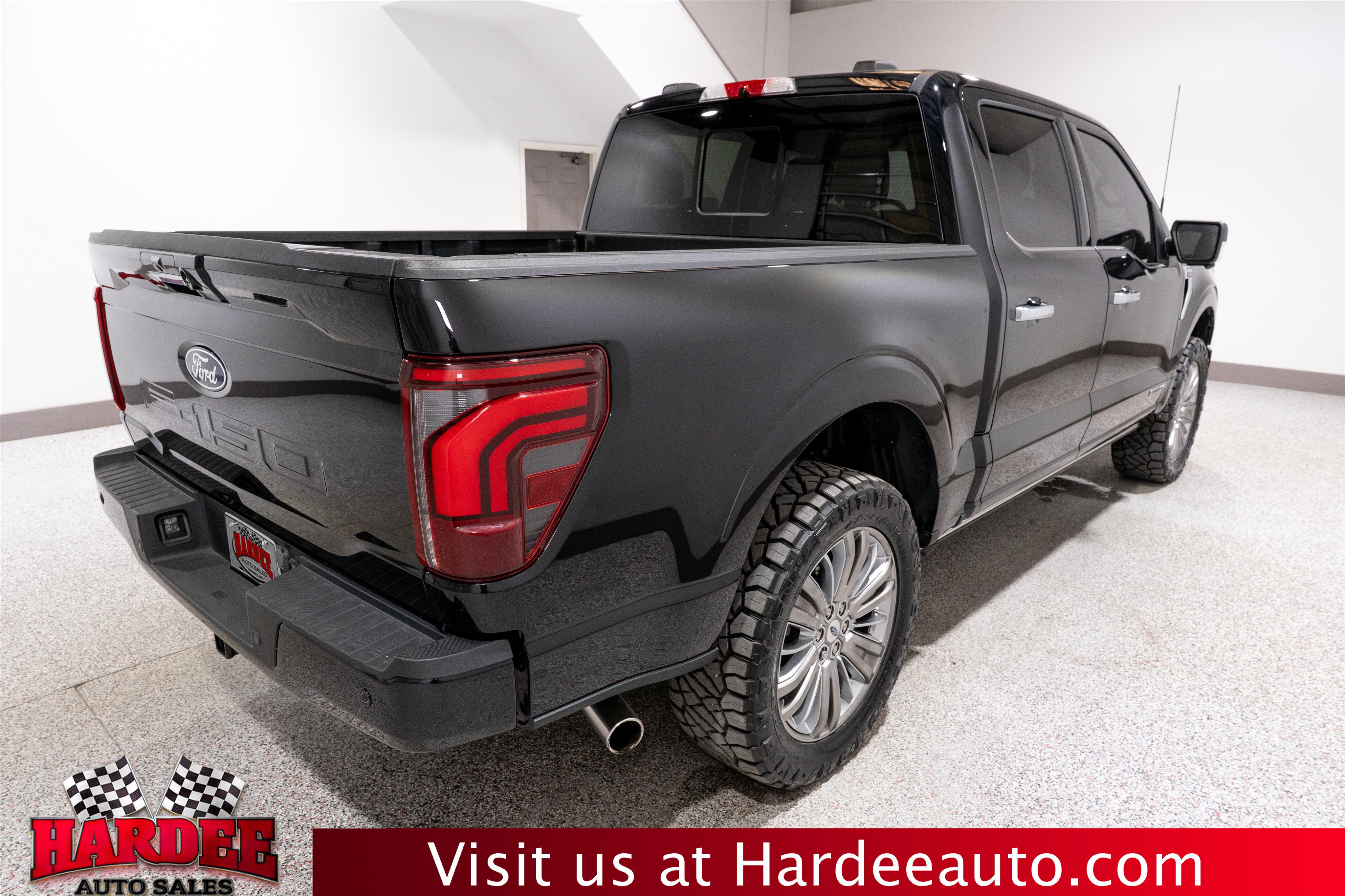 Used 2024 Ford F150 Platinum w/ Equipment Group 703A Plus AWD/4WD image 5