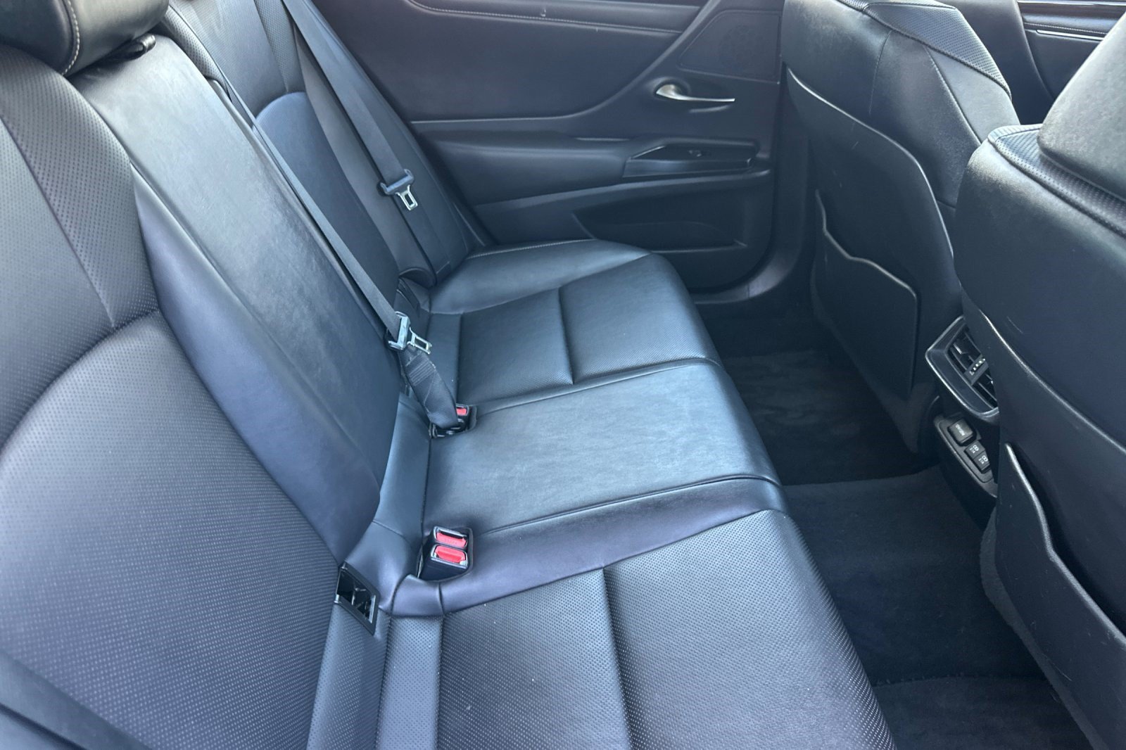 Certified 2021 Lexus ES 350 w/ Premium Package FWD image 33