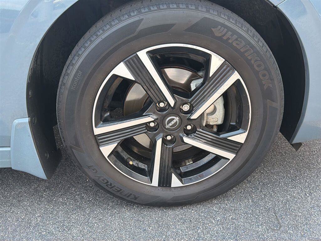 Used 2024 Nissan Sentra SV w/ All-Weather Package FWD image 10