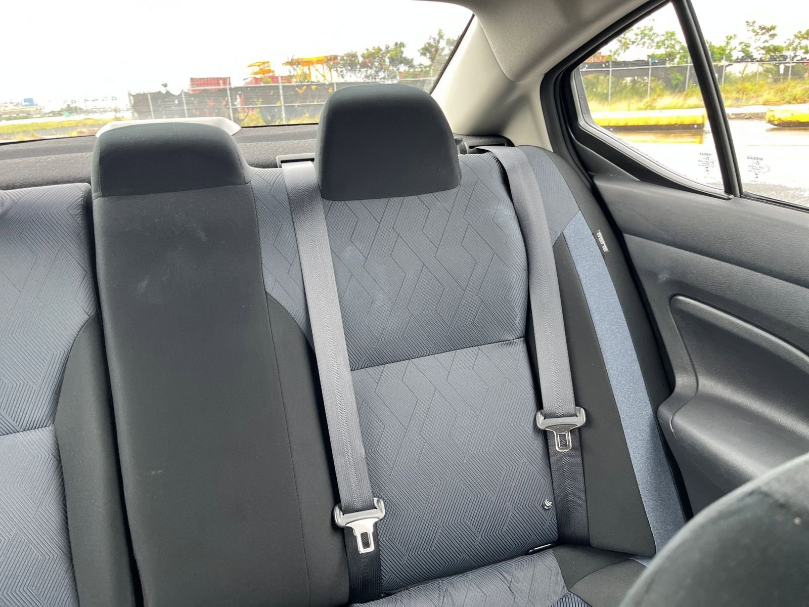 Used 2025 Nissan Versa SV image 32