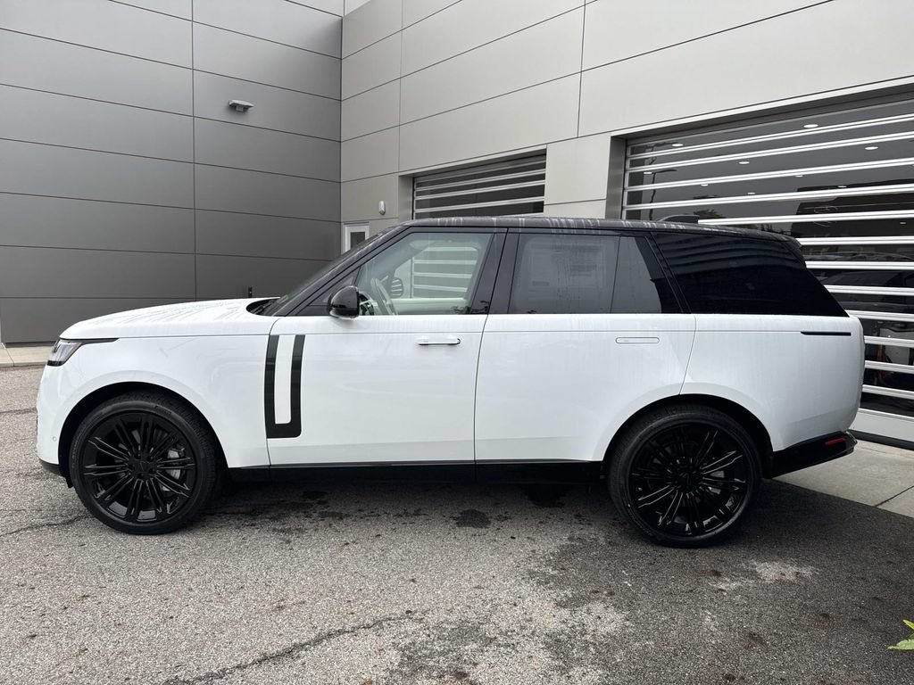 New 2026 Land Rover Range Rover SE AWD/4WD image 4