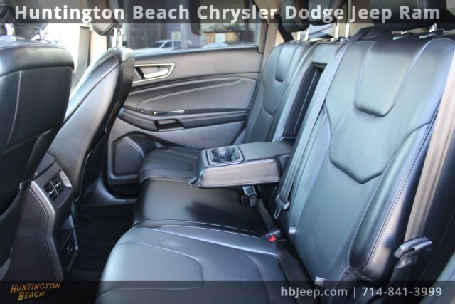 Used 2018 Ford Edge Titanium image 33
