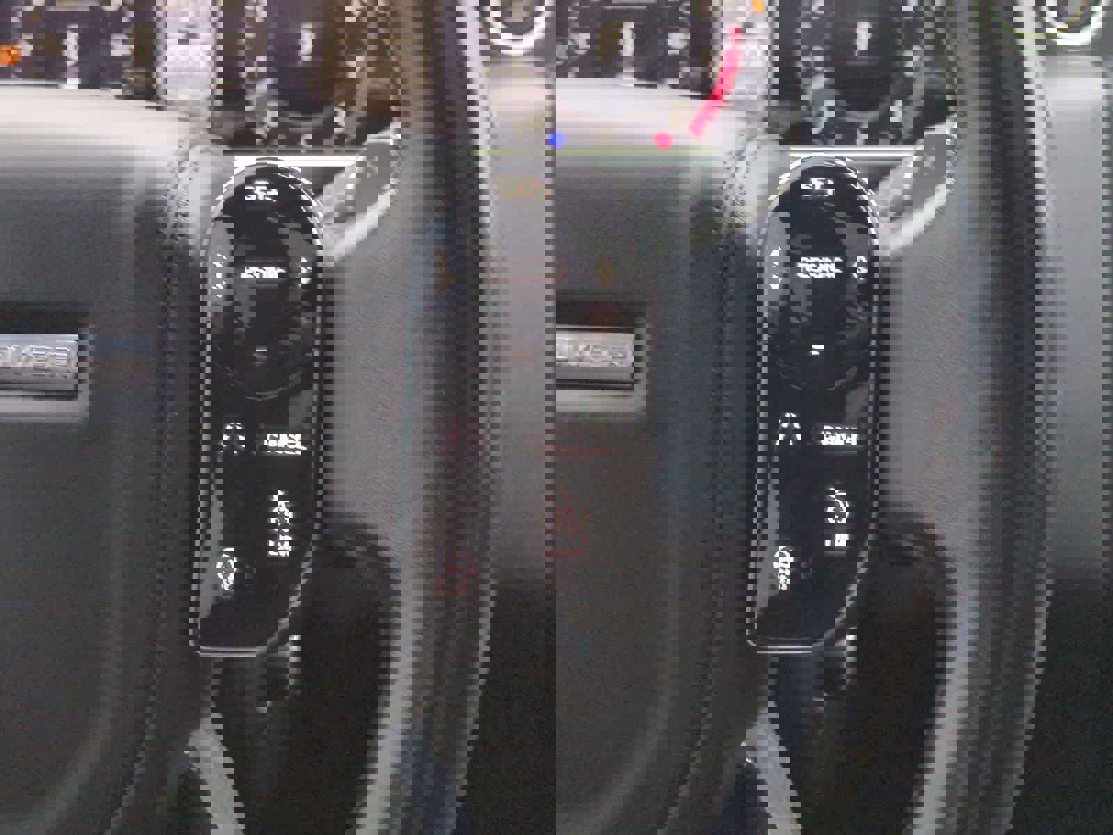 Used 2018 Land Rover Range Rover Long Wheelbase Supercharged image 26