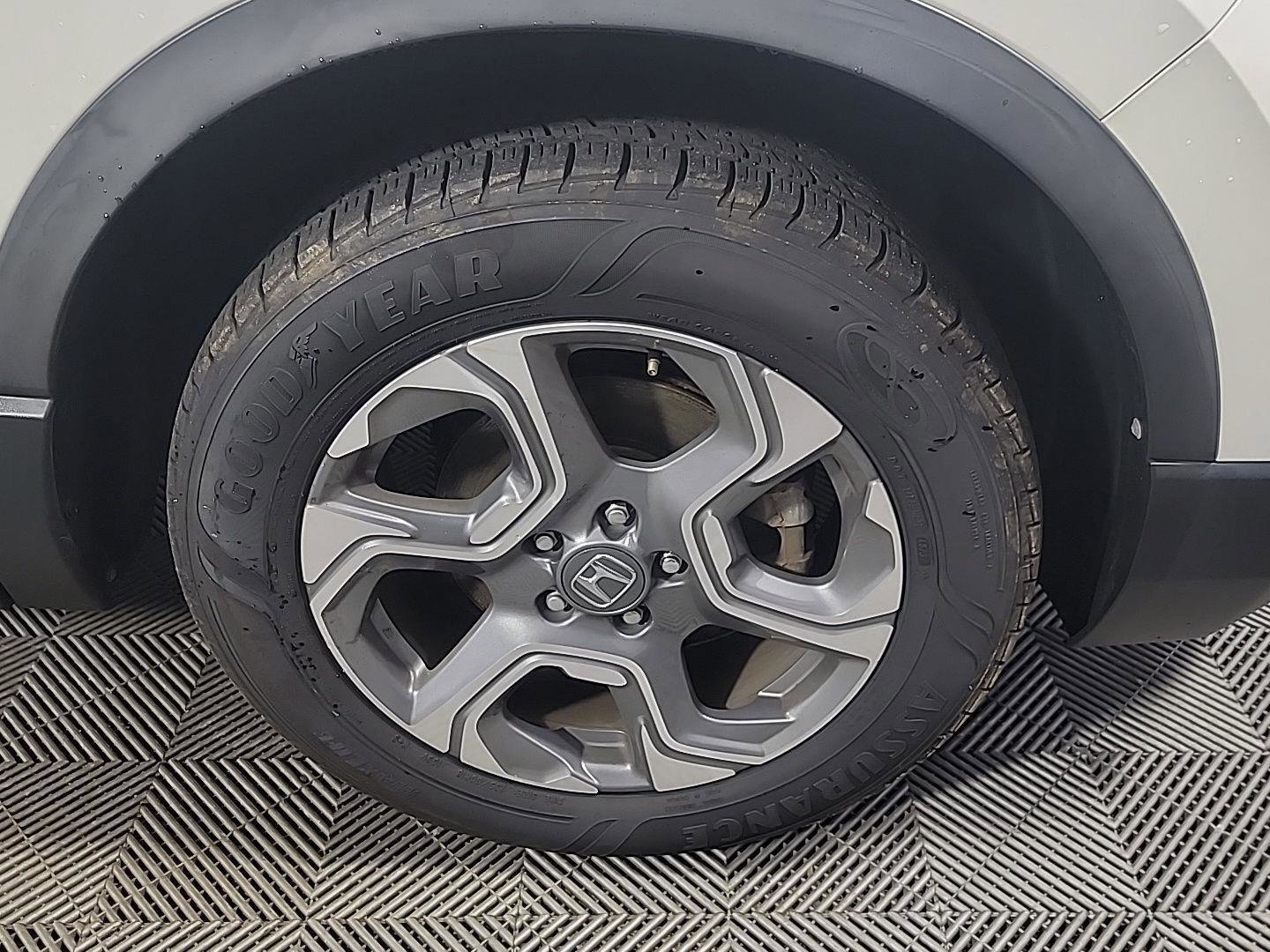 Used 2017 Honda CR-V EX-L image 3