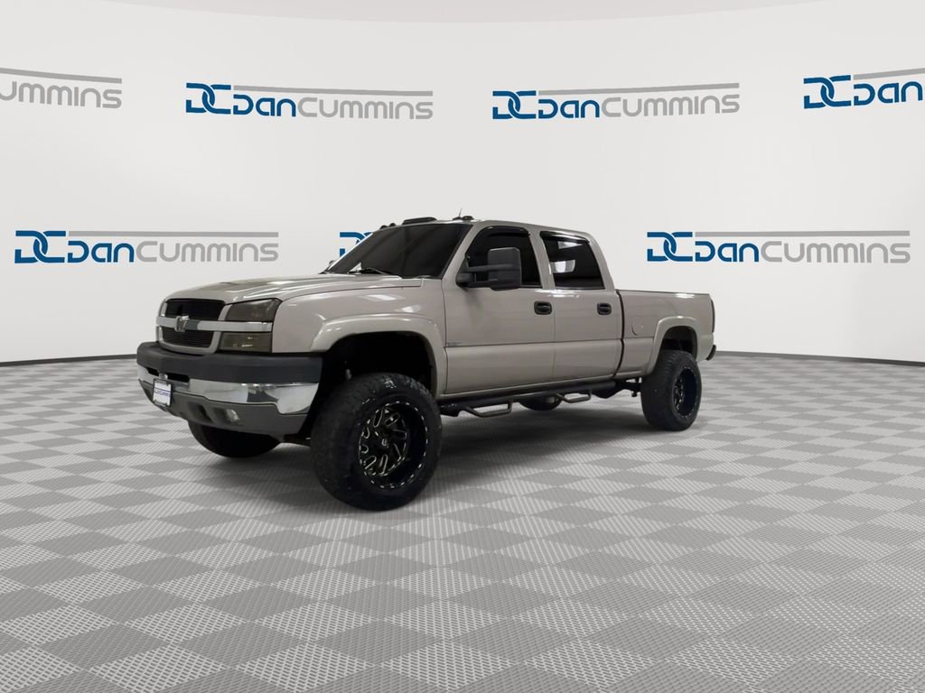 Used 2004 Chevrolet Silverado 2500 LT w/ Heavy-Duty Power Package AWD/4WD image 4