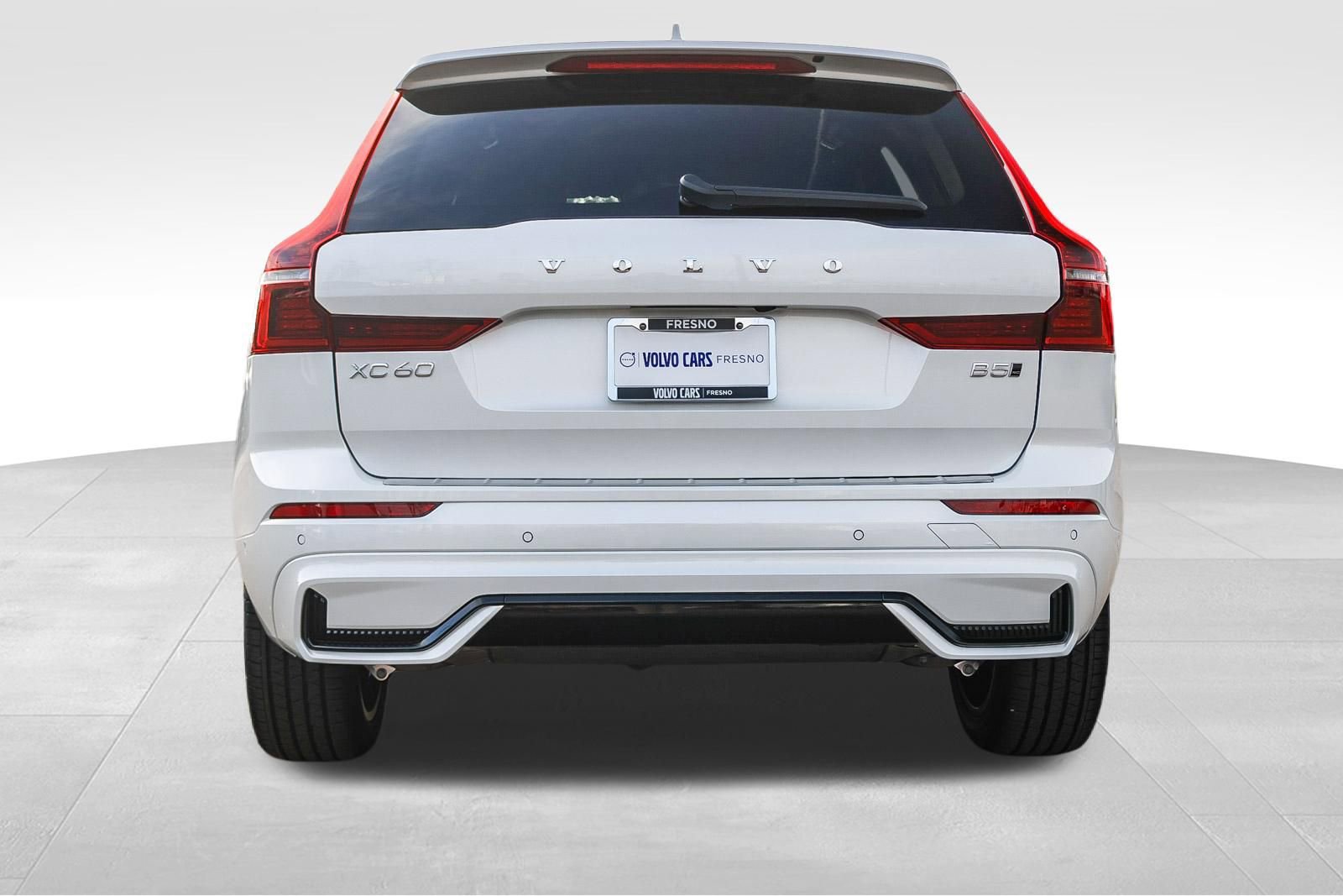 New 2026 Volvo XC60 B5 Plus w/ Climate Package image 6