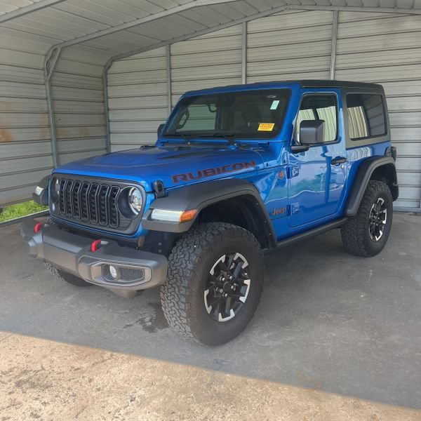 Used 2024 Jeep Wrangler Rubicon w/ Convenience Group AWD/4WD image 4