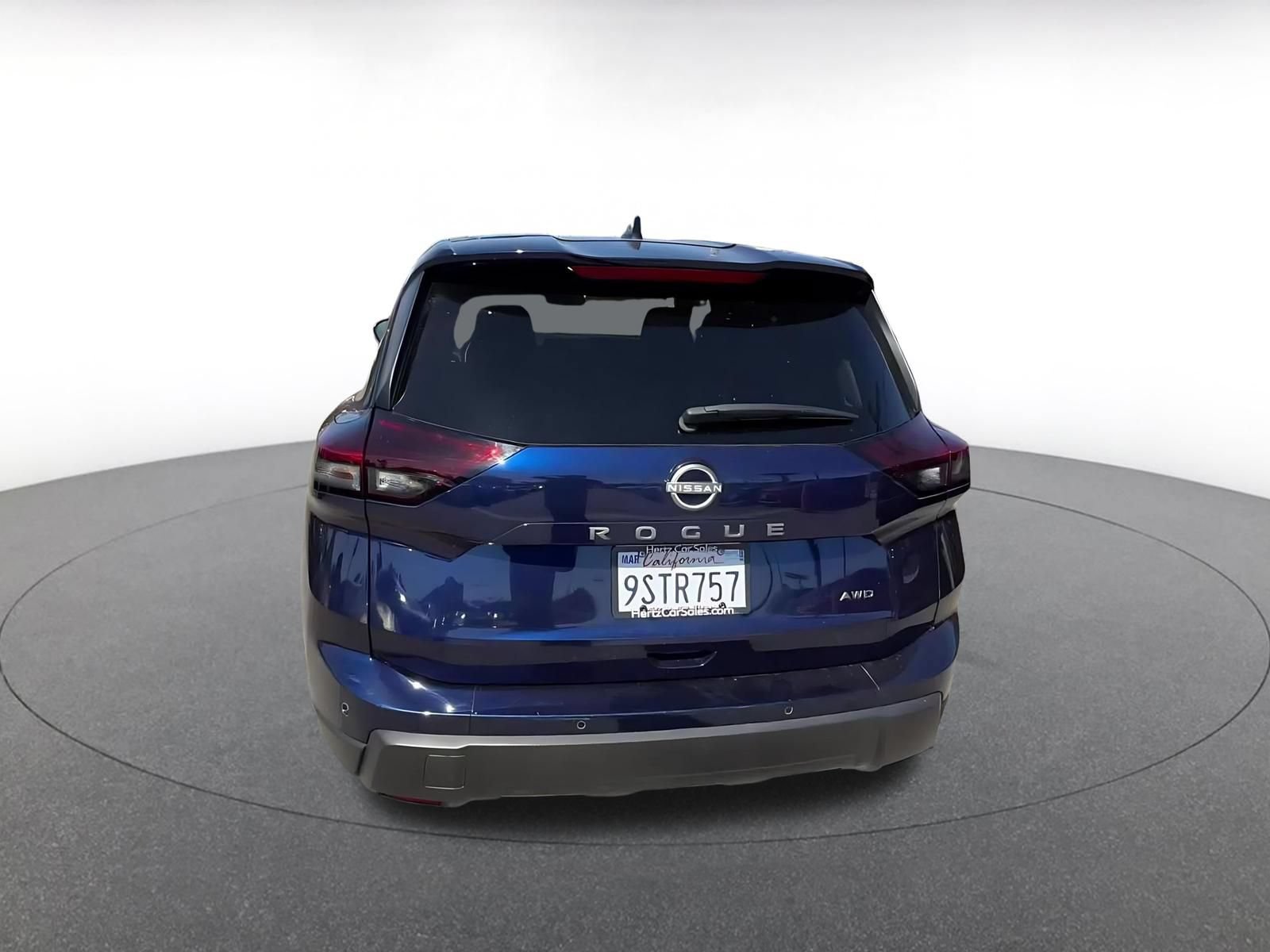 Used 2025 Nissan Rogue SV AWD/4WD image 12