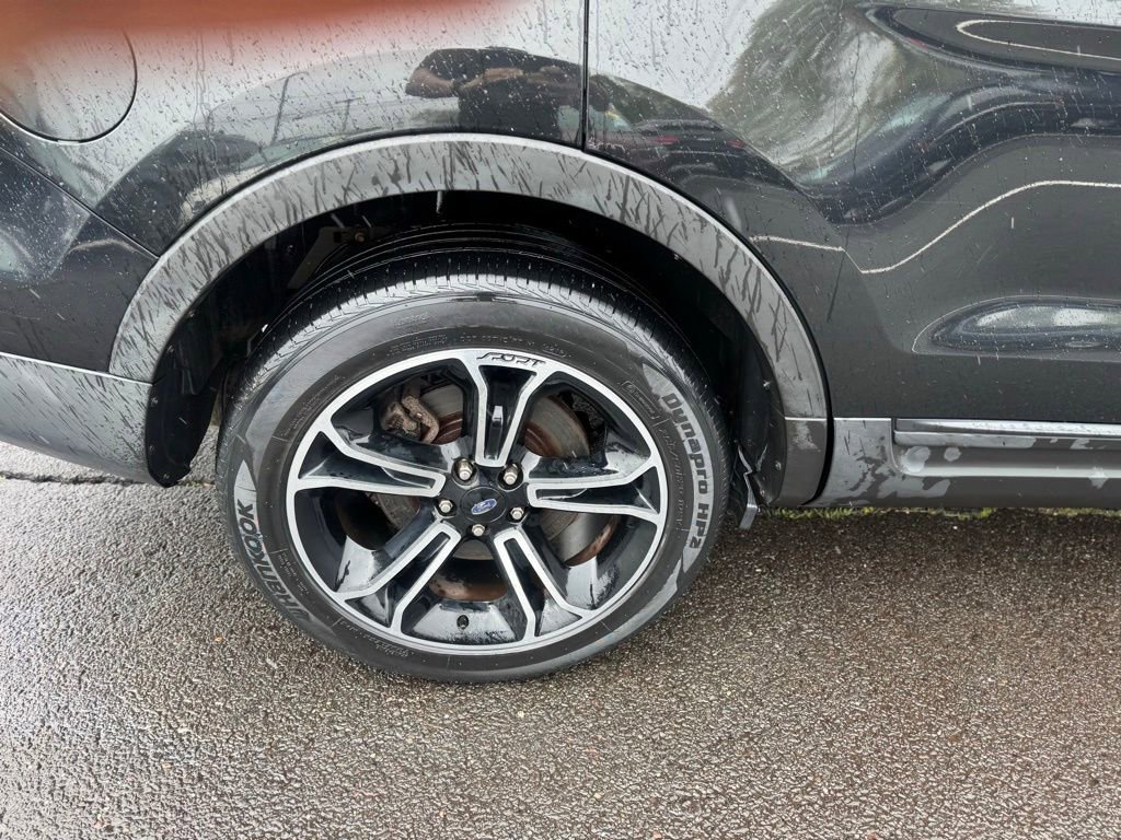 Used 2014 Ford Explorer Sport w/ Equipment Group 401A AWD/4WD image 16