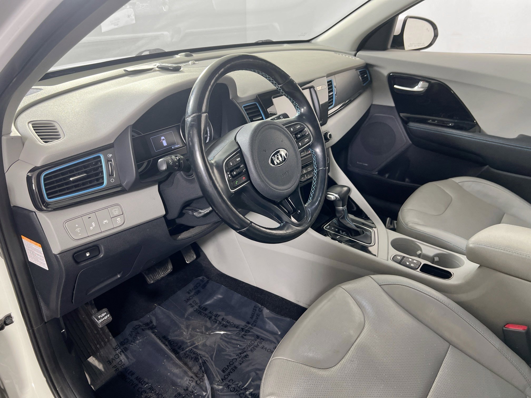 Used 2019 Kia Niro Touring image 9