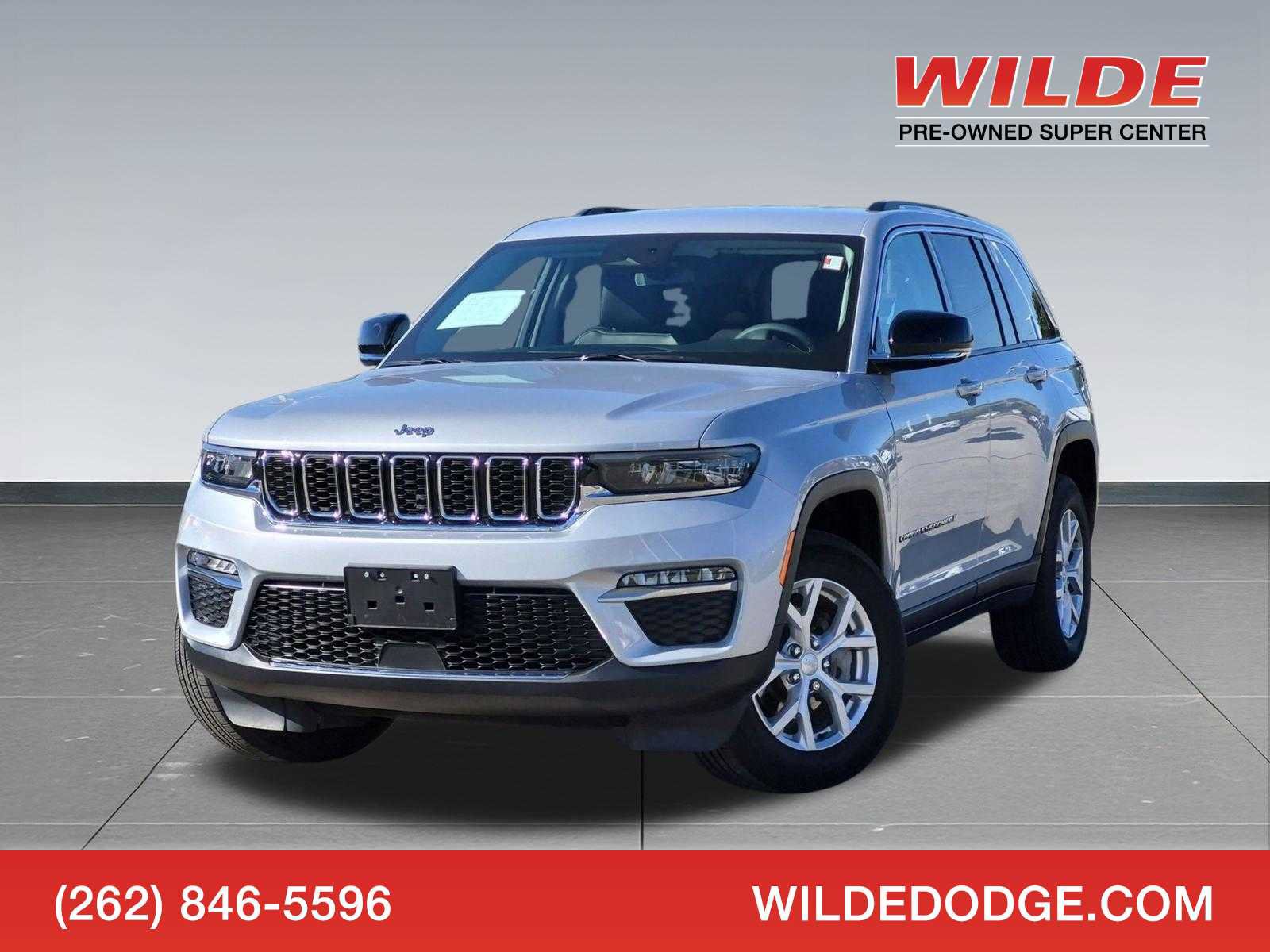 Used 2023 Jeep Grand Cherokee Limited AWD/4WD image 1