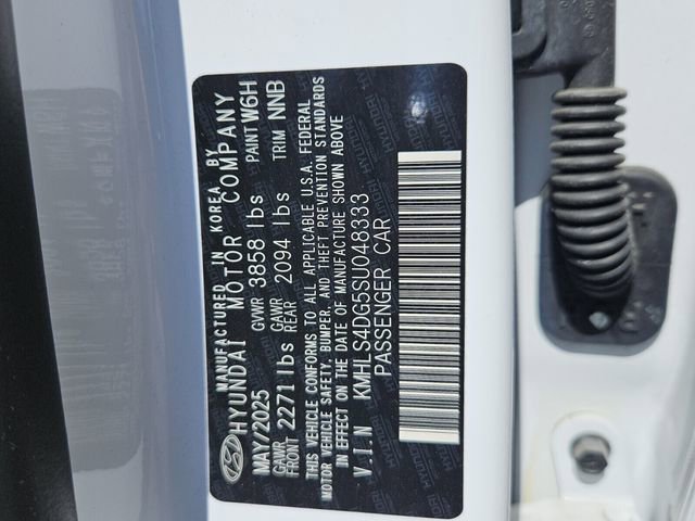 Used 2025 Hyundai Elantra SEL FWD image 16
