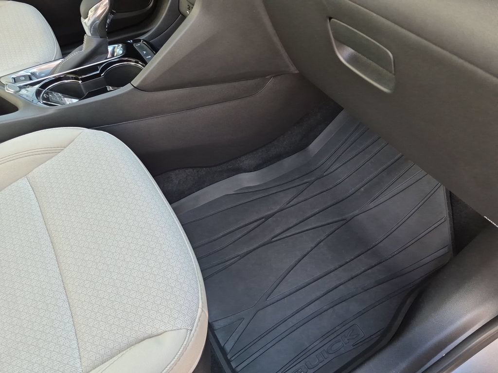 Used 2024 Buick Encore GX Preferred w/ Comfort Package FWD image 40