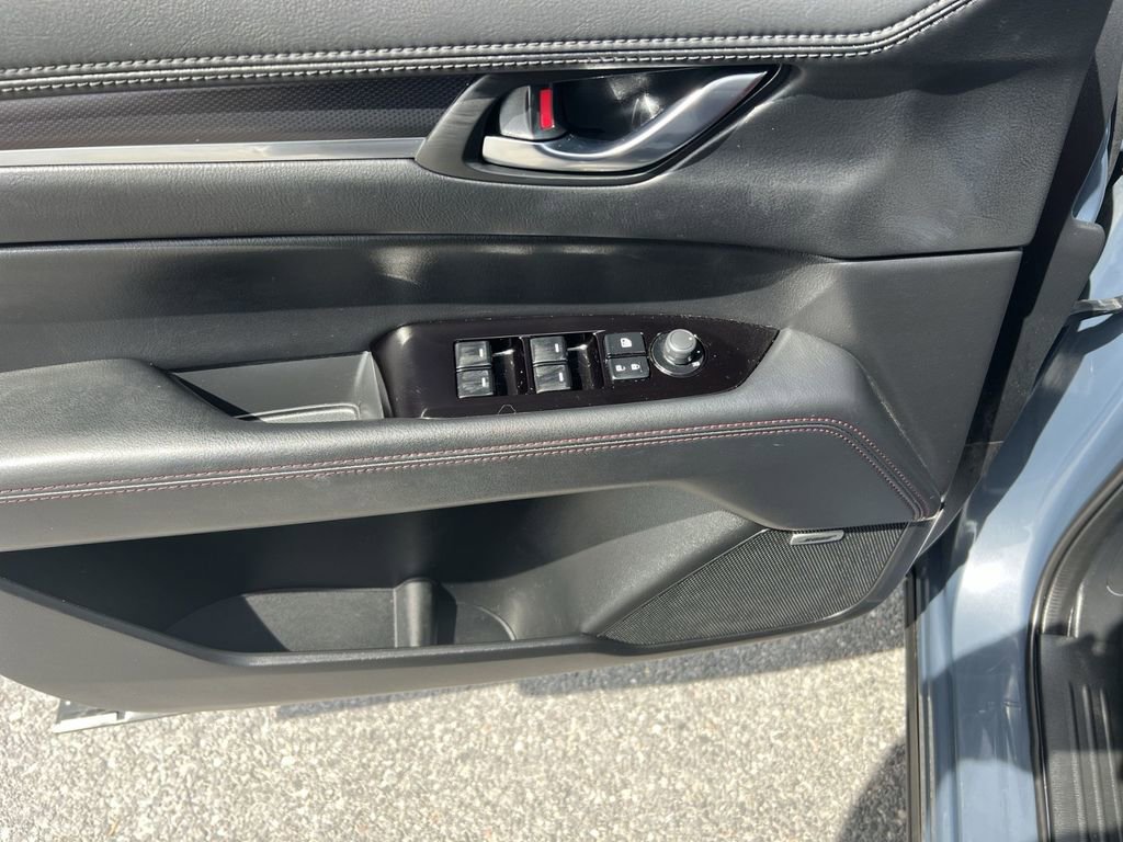 Used 2023 MAZDA CX-5 Carbon Edition image 23