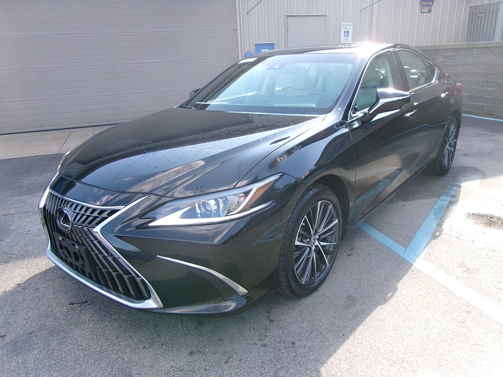Used 2025 Lexus ES 300h w/ Premium Package FWD image 1