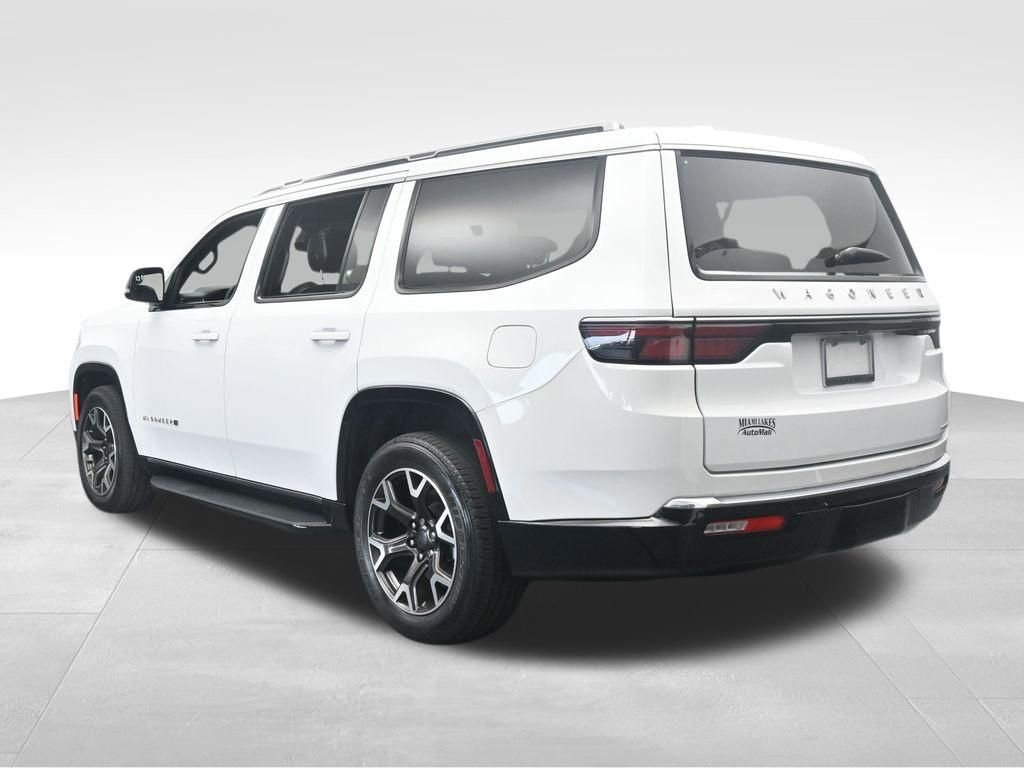 Used 2023 Jeep Wagoneer Series III w/ Preferred Equipment Group image 4