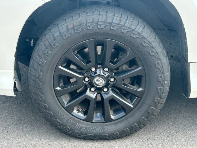 Used 2023 Lexus GX 460 w/ Black Line Special Edition AWD/4WD image 9