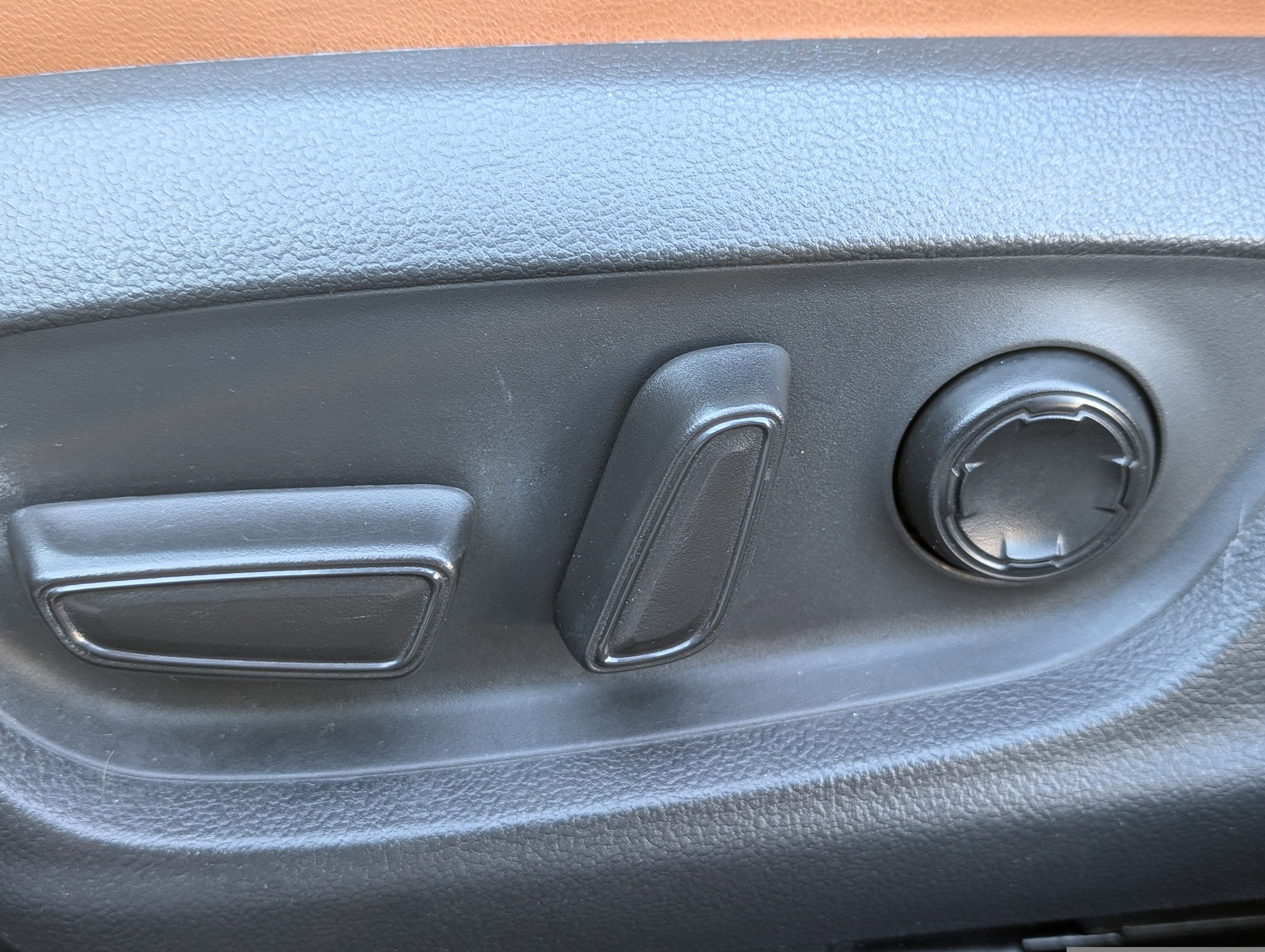 Used 2019 Toyota Avalon Limited w/ Advanced Safety Package image 22