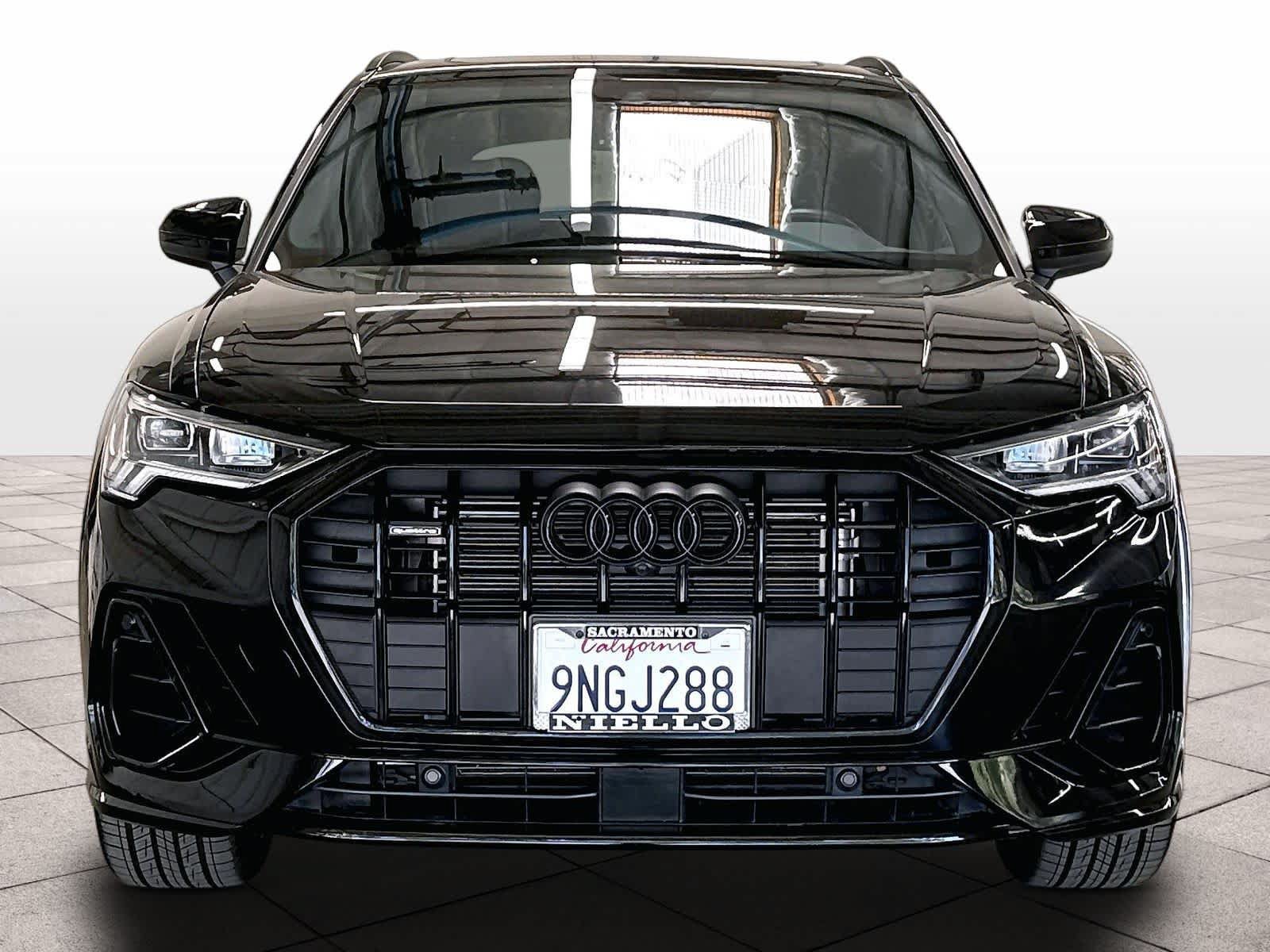Used 2024 Audi Q3 2.0T Premium Plus w/ Premium Plus Package AWD/4WD image 2