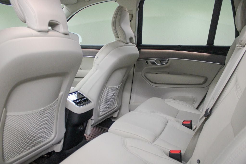 New 2026 Volvo XC90 B6 Ultra w/ Protection Package AWD/4WD image 22