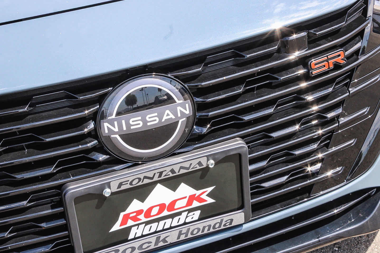 Used 2025 Nissan Sentra SR w/ Midnight Edition FWD image 5